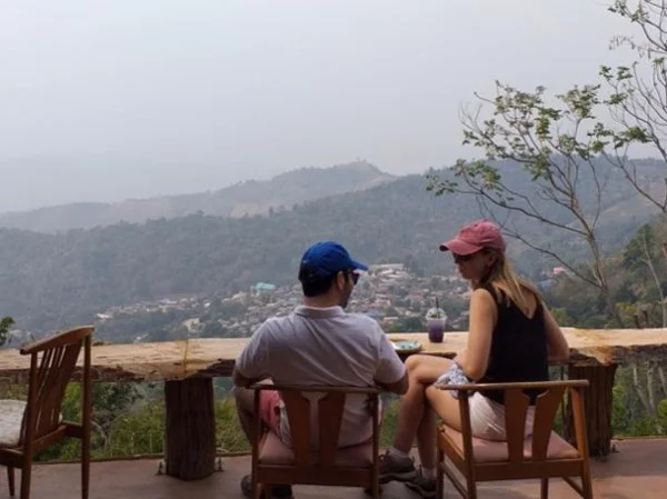 Visit Famous Temples & Sunset from Doi Chang Mountain