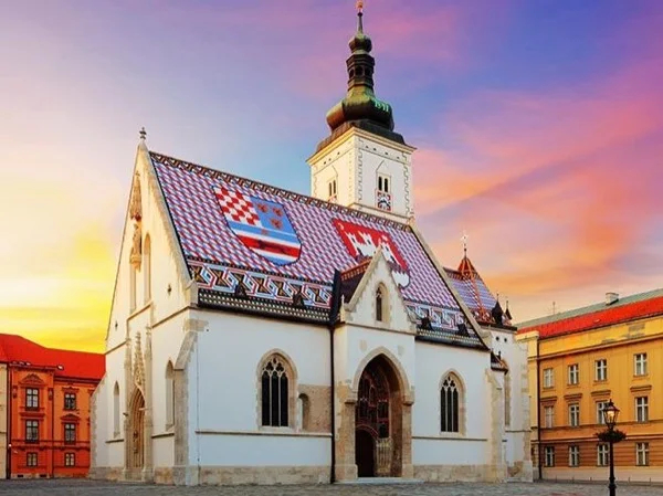 Private eclectic walking tour of Zagreb