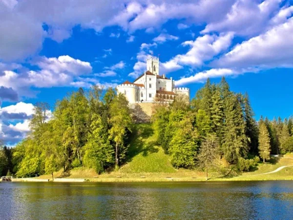 Baroque Varazdin and fairytale Trakoscan castle, private tour from Zagreb
