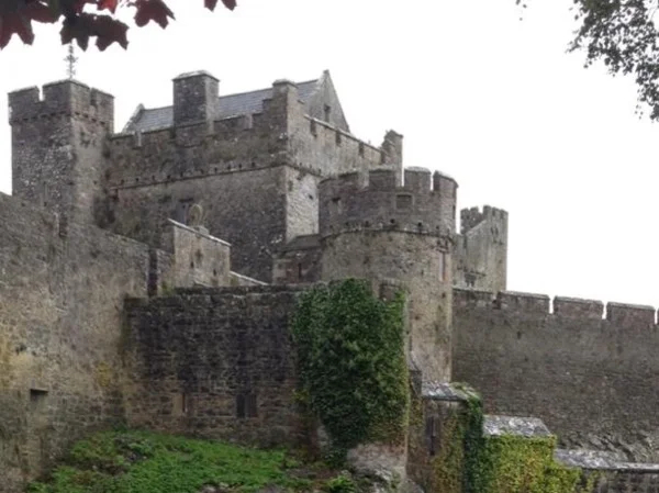 Private Motor Tour to The Rock of Cashel and Cahir Castle