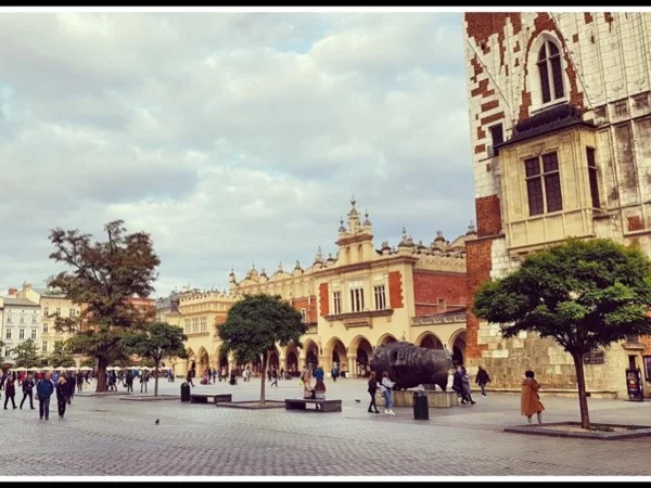 Krakow's Main Square & Old Town Surroundings - Outdoor Live Virtual Tour