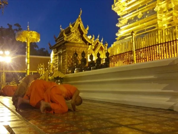 Visit Wat Prathat Doi Suthep Temple, Hmong Hill Tribe Village and Phuping Palace