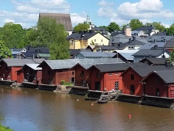Helsinki and Porvoo Day Tour with Guide and Driver
