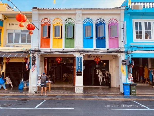 Walking tour in Phuket old town