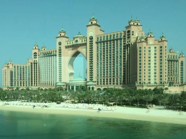 Window to the past - Dubai Airport Layover - 8hr private tour