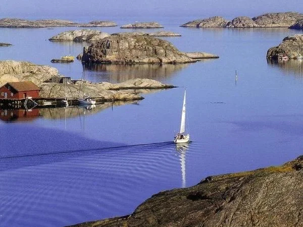 West coast excursion to island Tjorn