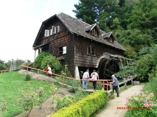 Puerto Montt, Puerto Varas & Frutillar - Shore excursion (up to 5 people)