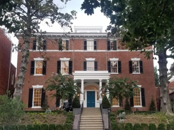 A Glimpse of John and Jackie Kennedy's Georgetown