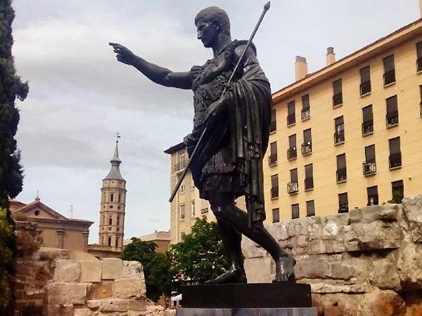 Old quarter of Zaragoza Historical Guided Walking Tour
