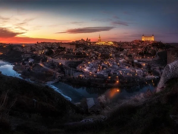 Magical Night in Toledo: The Spell of the Sleeping City
