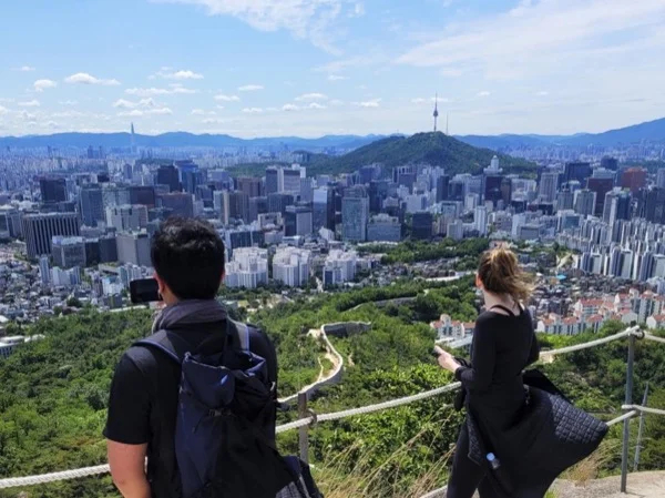 Easy Hiking in Seoul (Ansan, Inwangsan, Achasan or any other mountains)