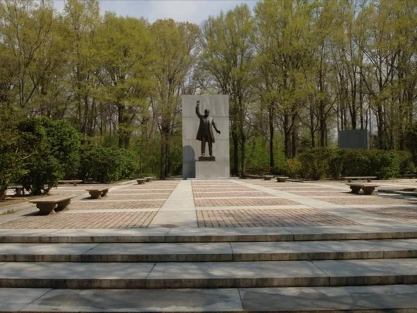 Theodore Roosevelt Island Orientation Tour
