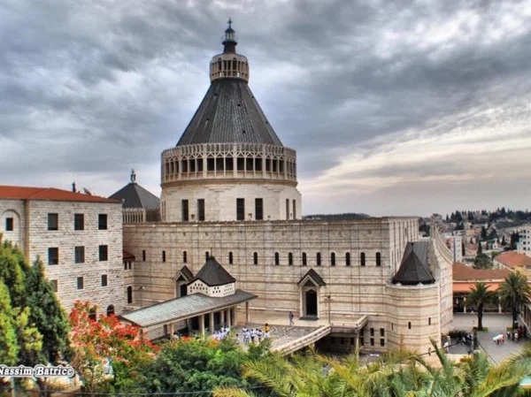 Nazareth by foot with a Nazarene
