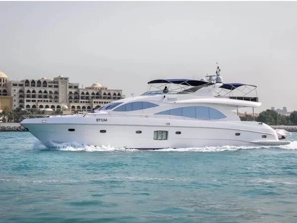 Private Yacht Tour with dinner at Dubai Marina