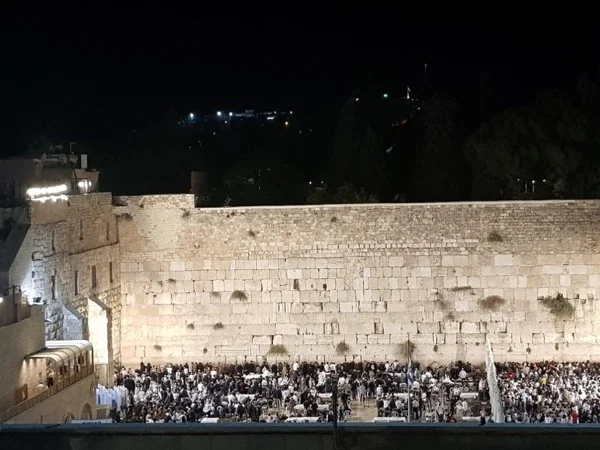 Jerusalem at Night: A Private Tour with a Local