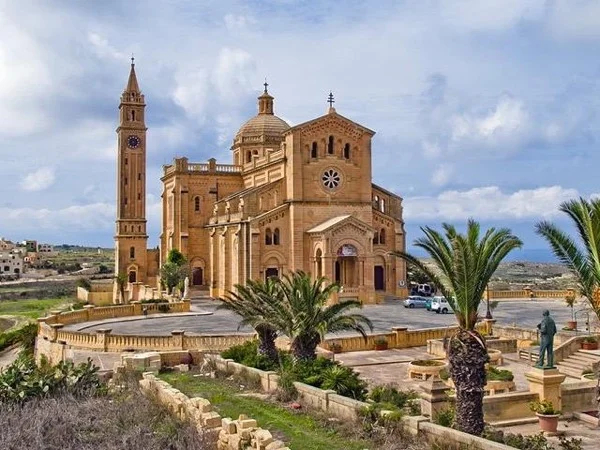 Day Trip to Gozo Island - Charm & Tranquility