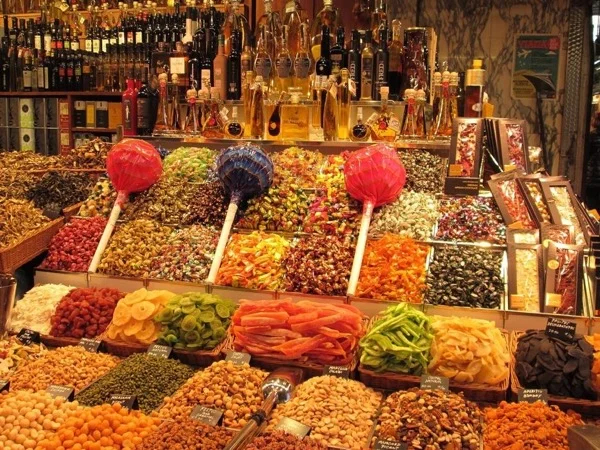 Explore Barcelona Markets and Gothic Quarter!