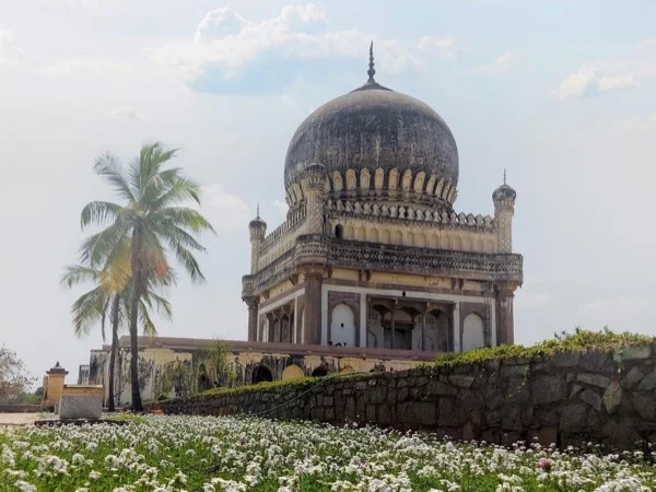 Mesmerizing Hyderabad, Heritage Tour with Local Guide - Full Day Private Tour