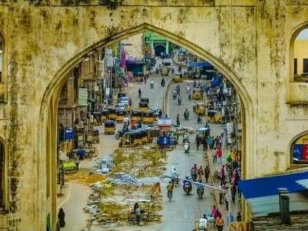 Hyderabad by Night with your expert local guide