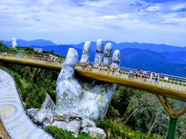 Beautiful Ba Na hills and Golden bridge private tour from Da Nang (Full day trip)
