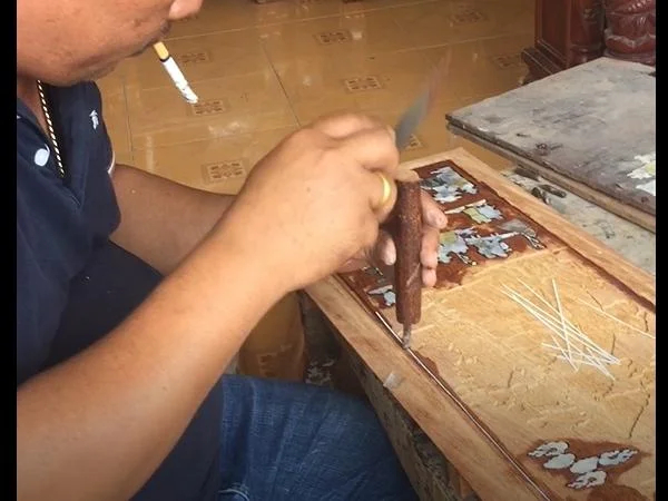 Discover Go Cong, an altar cabinet craft village - private tour from Saigon