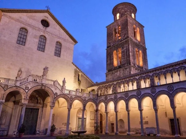 Salerno Historical Center - Archaeologist Led Walking Tour