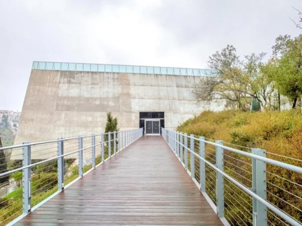 Yad Vashem Museum Tour