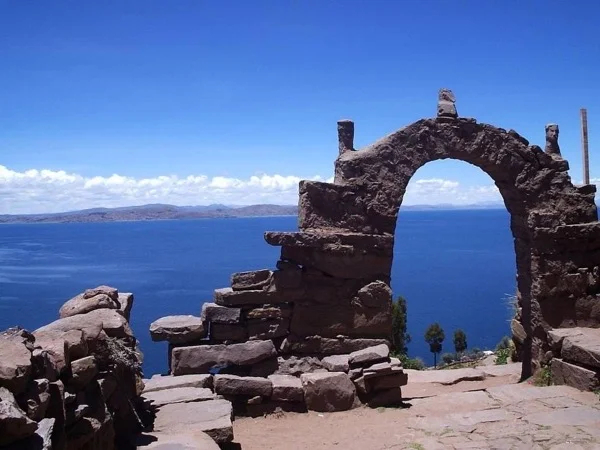 Uros & Taquile Island - Full Day Tour along Lake Titicaca, Perú
