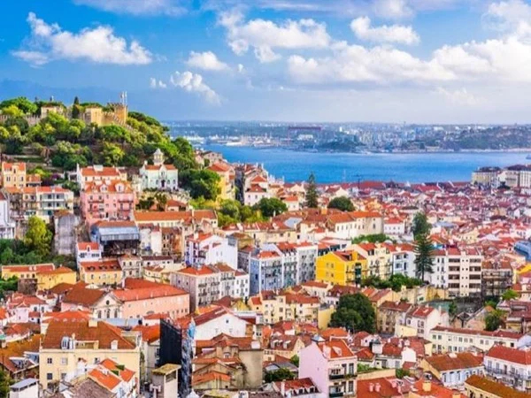 Enjoy with the Beautiful views of Lisbon on a full day tour