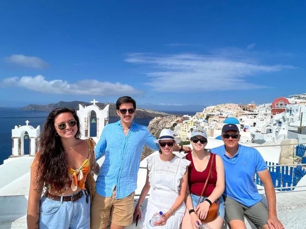 Oia & Three Bells: 4-hour Private Customizable Tour