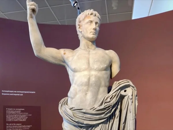 Connecting with the past: Thessaloniki's Museums. A tour of the Archaeological and Byzantine Museum.
