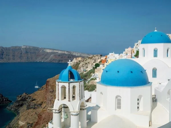 From Oia to Thirassia -From Present to Past - Private Photo Tour