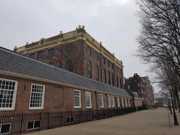 Echoes of World War II & Rembrandt - Amsterdam Art & Culture Walking Tour