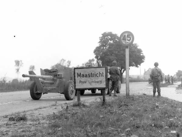 Maastricht and it's Region During World War I and II.
