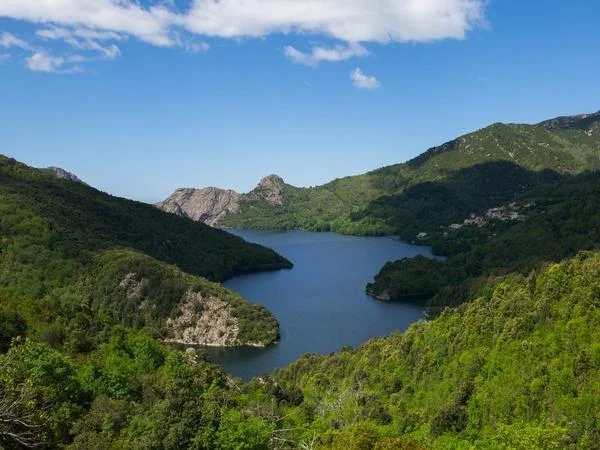 Spectacular Prunelli Gorges and local artisans