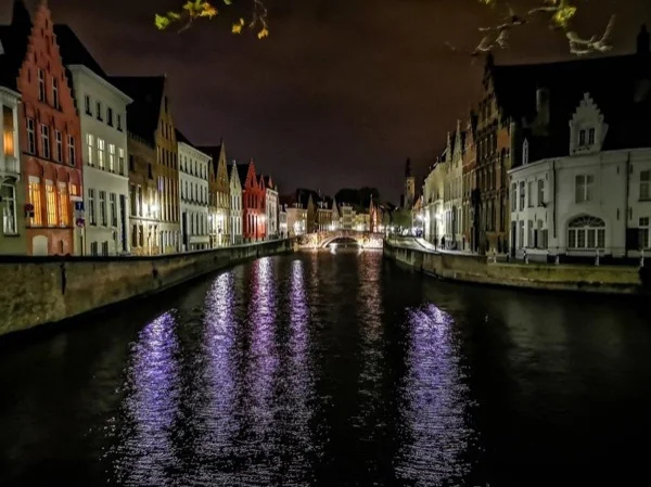 Discover the Dark Side of Bruges with a Local