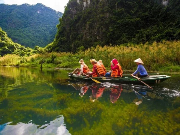 Ha Long Bay Shore Excursion to Ninh Binh: Bai Dinh - Trang An: Private Full Day Tour