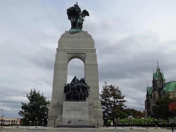 Canada's Military History - National War Memorial & Beyond - Walking Tour in Ottawa