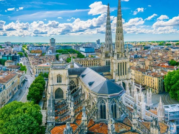 Bordeaux historical, food &amp; wine tour