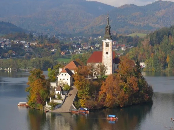 Full day tour to Bled lake & castle from Koper