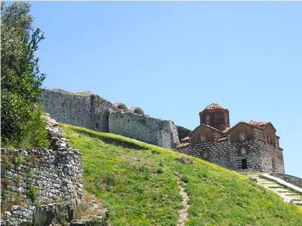 Berat Full Day City Tour and Wine Tasting