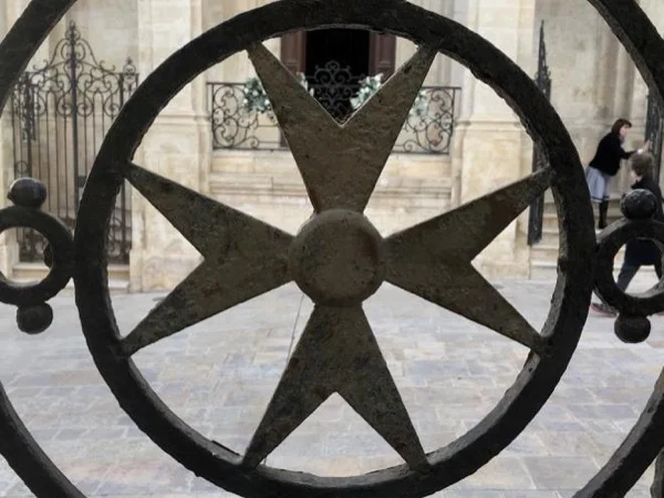 Full Day Valletta and Mdina Walking Tour Wine Tasting