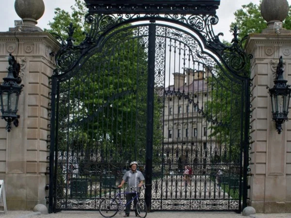 The Gilded Age - Private Bike Tour in Newport