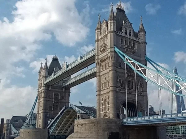 The Classic London Tour