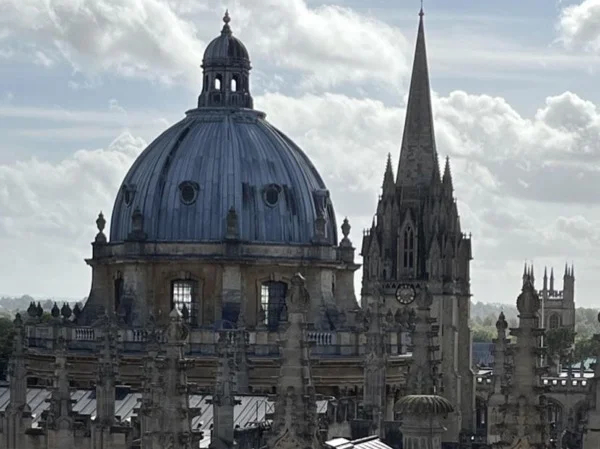 Ivory Towers and Dreaming Spires - The University of Oxford History & Science Tour