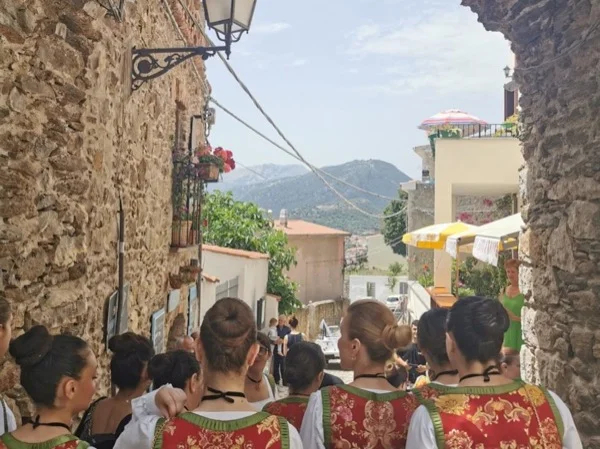 Medieval History & Ceramics in the Baronia Region - Full Day Tour