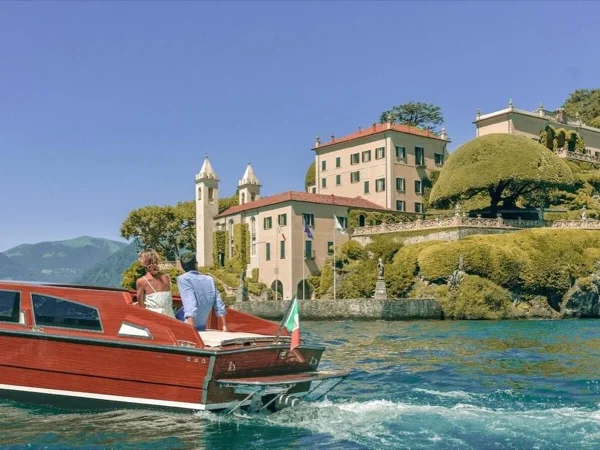 The Central Lake of Como and Villa del Balbianello: Private Tour with Private Boat