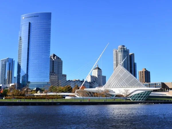 Milwaukee Downtown Walking Tour
