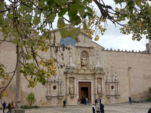 Vall del Monestir de Poblet - Day trip from Barcelona