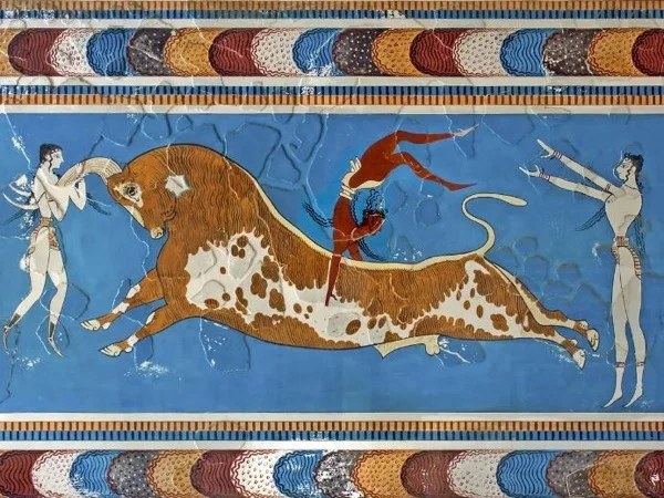 Archeological Museum of Heraklion & City Tour